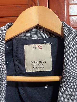Chaqueta Zara niño gris 