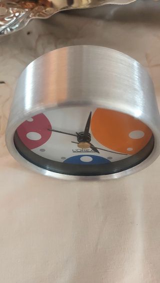 Orologio da tavolo L'Oréal