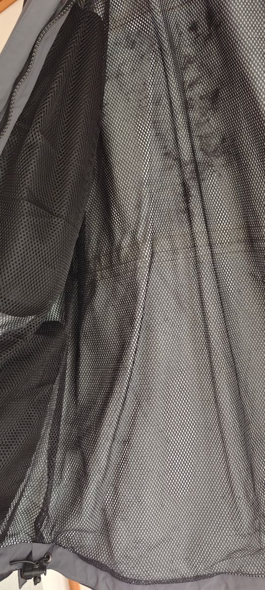 Chaqueta Neak Peak gris trekking