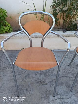 3 sedie da pranzo ciascuna 8€ ciascuna