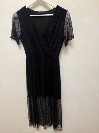 Vestido negro lunares