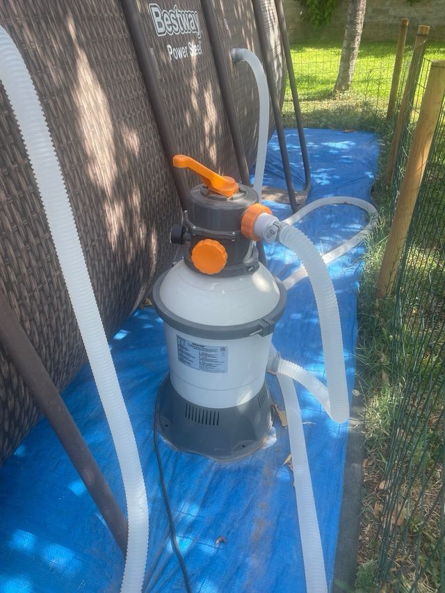 Scaletta piscina grigio metallo/plastica