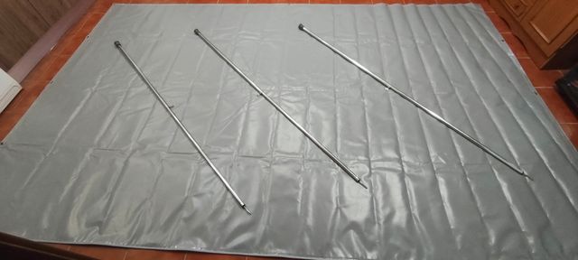 Toldo caravana - Impermeable
Mide unos 4,00 x 2,43