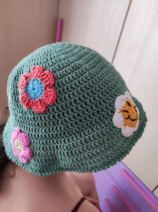 Bucket hat crochet all'uncinetto