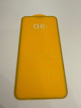 Protectores pantalla iPhone 11. 5 unidades
