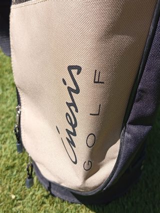 Bolsa golf Ciner: ligera y práctica