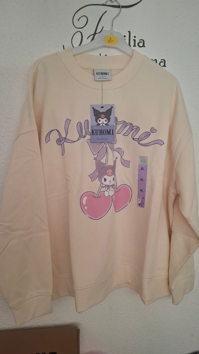 Sudadera Kuromi beige M, L y XL