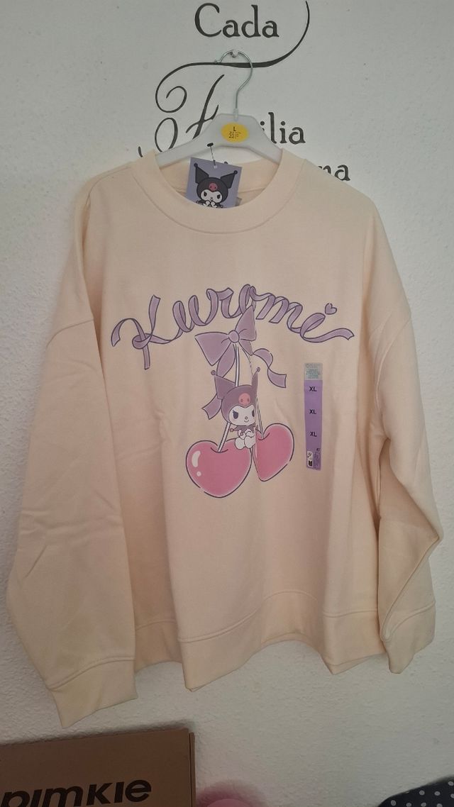 Sudadera Kuromi beige M, L y XL