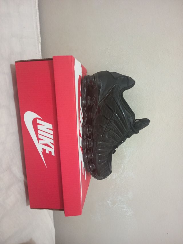 Zapatillas Nike Shox negras