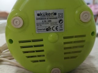 Termo 500 ml + Exprimidor cítricos