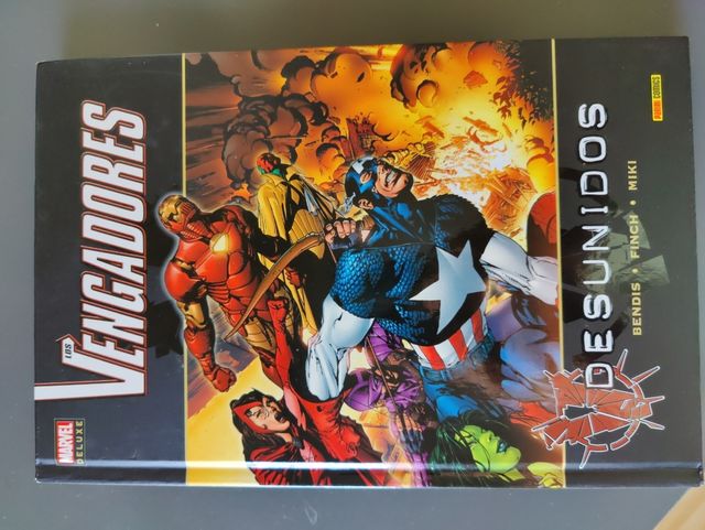 Vengadores Desunidos-Marvel Deluxe