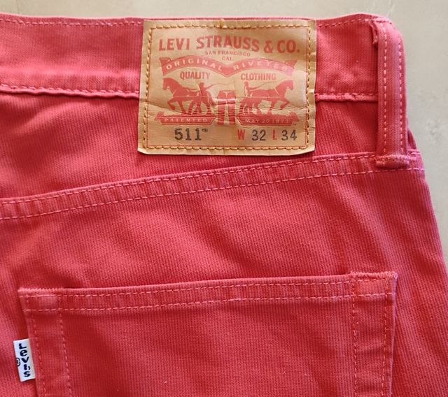 LEVIS PANTALONES 
