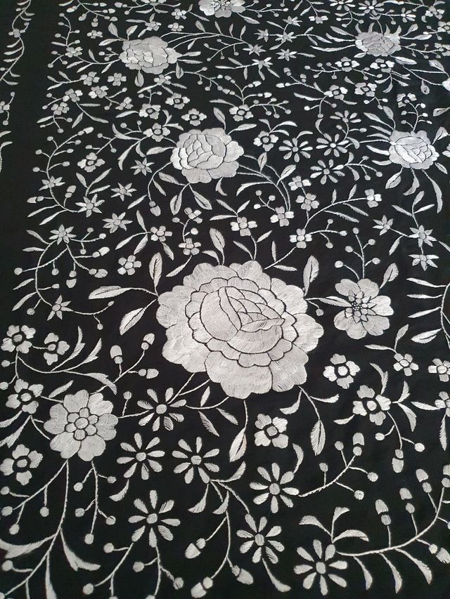 Manton Manila grande.