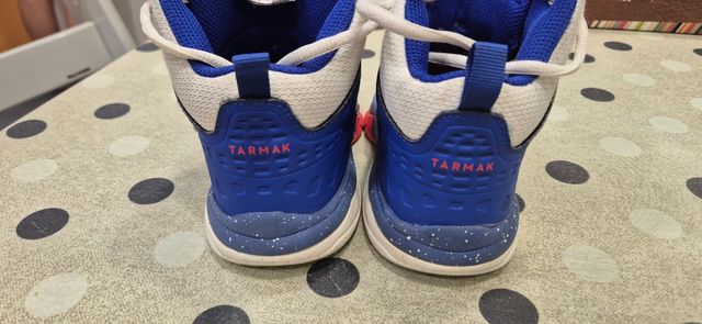 Zapatillas baloncesto niño talla 33