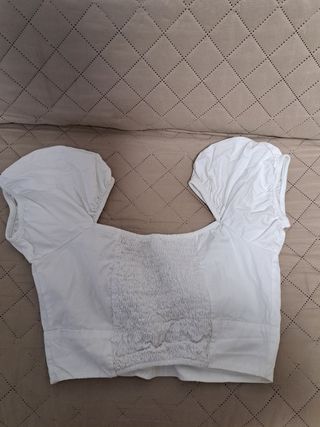 Blusa blanca Stradivarius - Top corto. Talla S