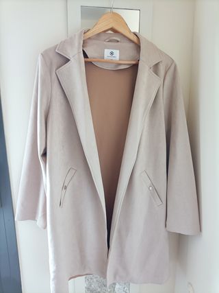 Abrigo beige Encuentro talla 44