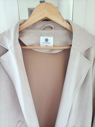 Abrigo beige Encuentro talla 44