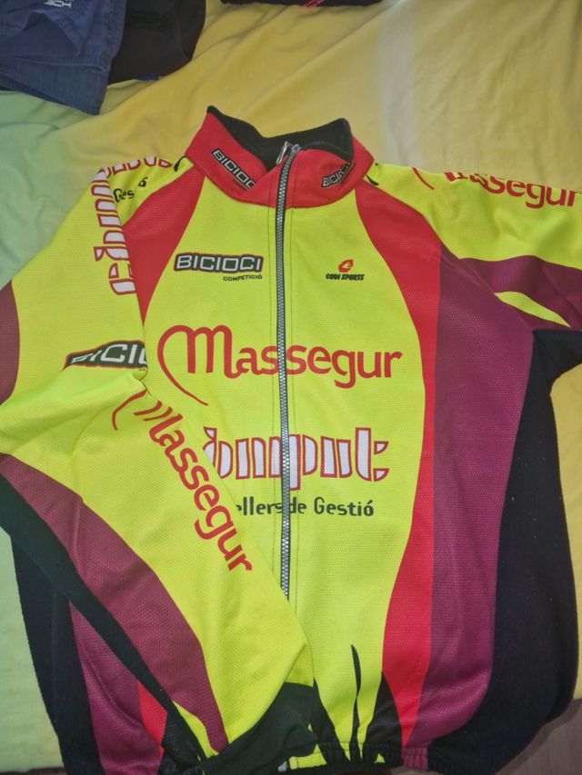 Dos Chaquetas ciclismo invierno