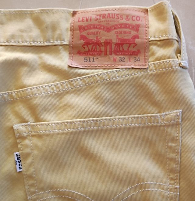 LEVIS PANTALONES 