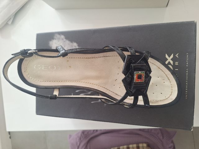 Sandalo Geox nero donna