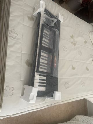 Yamaha PSR-F51 Teclado - Como nuevo