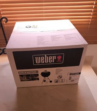 Weber Bar-B-Kettle 47 cm nueva, caja original.
