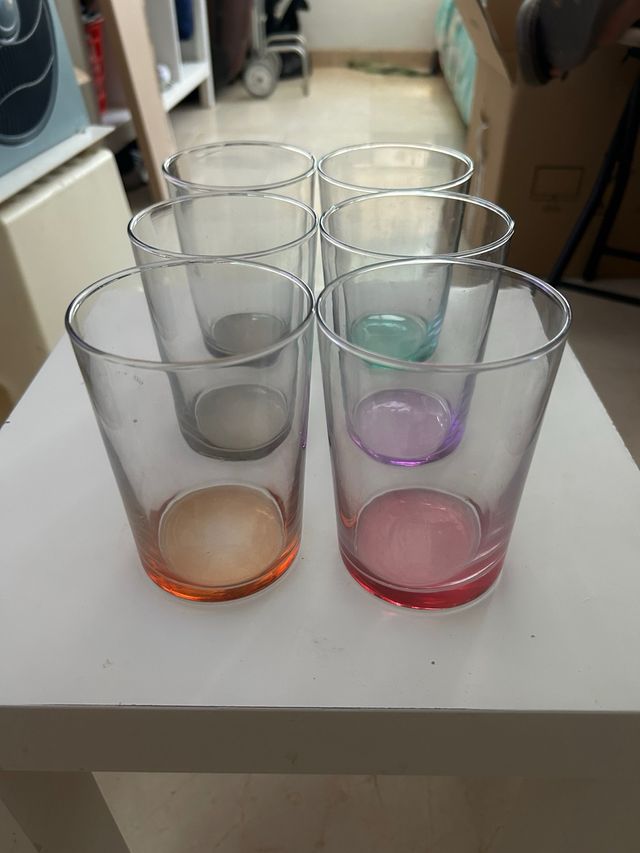 6 Vasos de vidrio coloreados 12cm