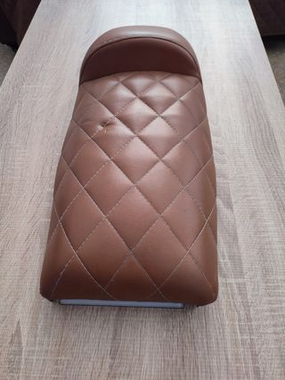 Asiento Cafe Racer Marrón