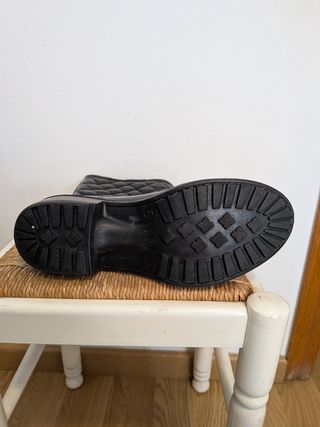 Botas altas Guess negras de agua