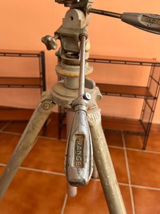 Trípode antiguo fotográfico marca Gitzo