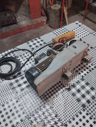 Montacargas usado - Motor eléctrico