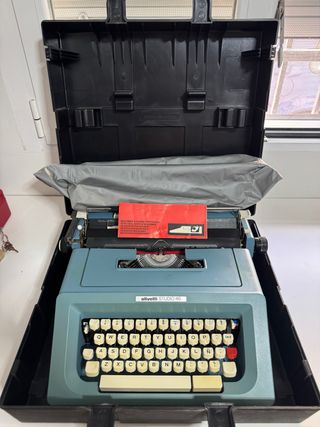 Olivetti Studio 46 - Máquina de escribir