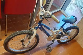Bicicleta modelo BMX MONTY
De 18 pulgadas