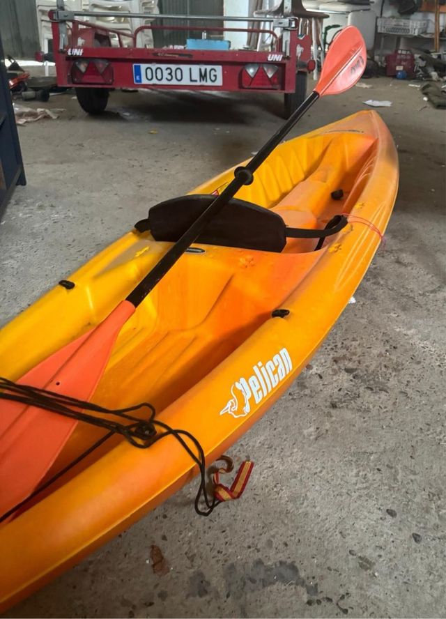 Kayak Pelican usado