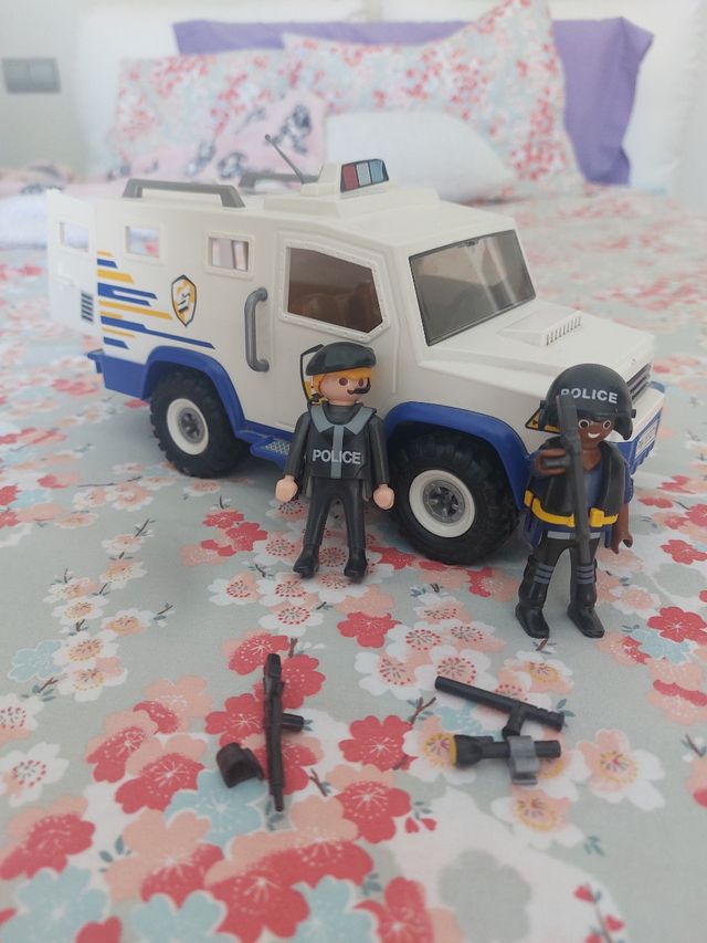 Coche policía Playmobil