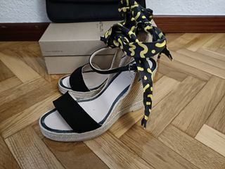 Cuñas esparto negras + cartera