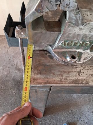 Banco trabajo  taladro y tornillo