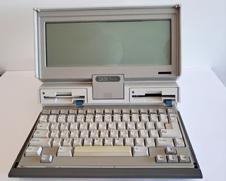 IBM PC 5140 Convertible (1986)