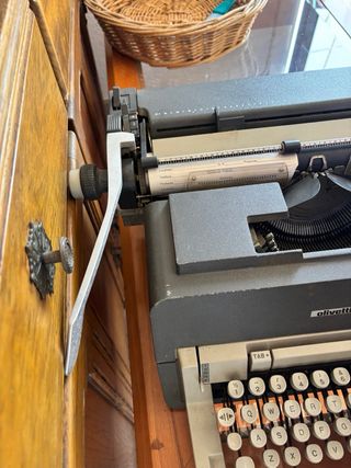 Olivetti Linea 98 - Máquina de escribir