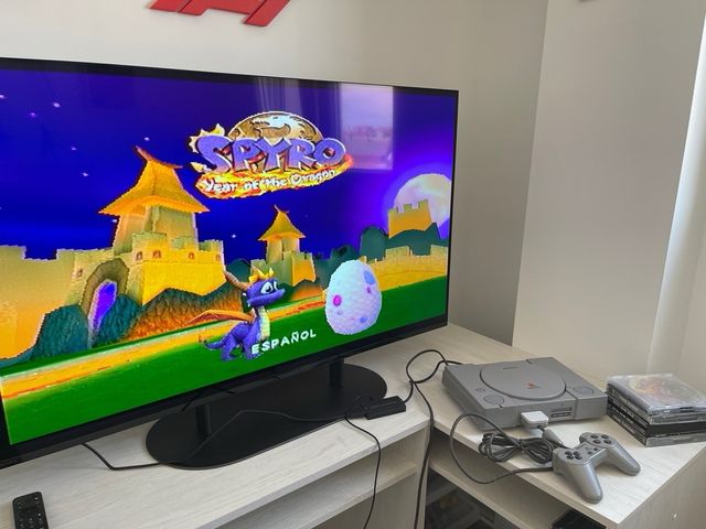 Pack consola Playstation 1 + 5 juegos