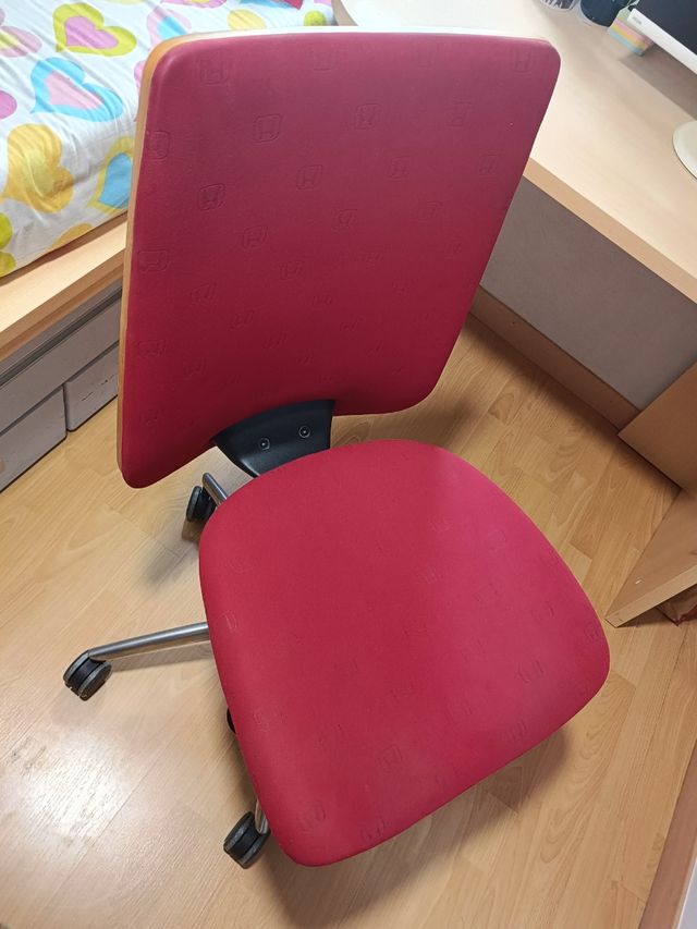 Silla oficina Honda roja
