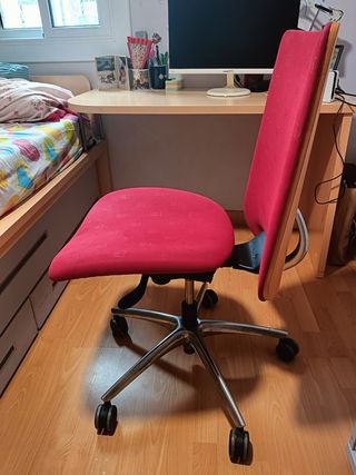Silla oficina Honda roja