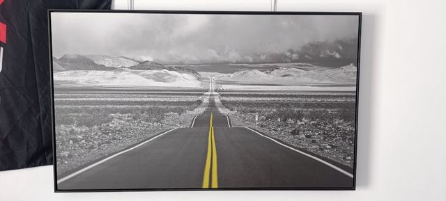 Cuadro carretera blanco y negro Medidas 117x70cm