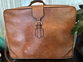 Maleta vintage marrón