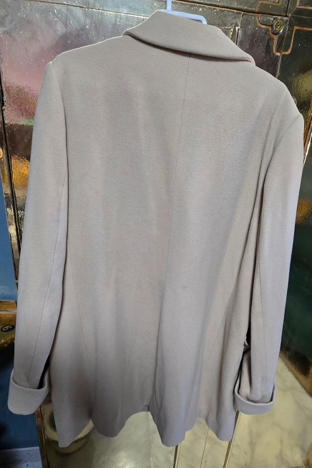 Abrigo beige mujer invierno