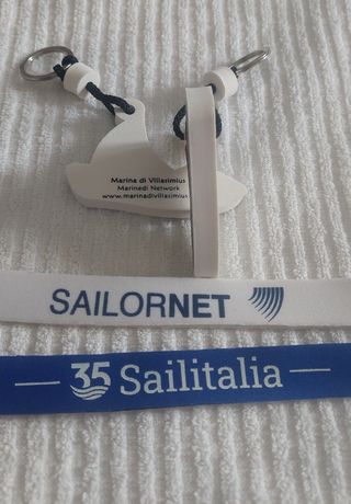 Portachiavi barca Marina Villasimiu porta occhiali