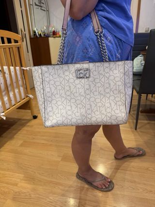 Bolso Calvin Klein beige y rosa