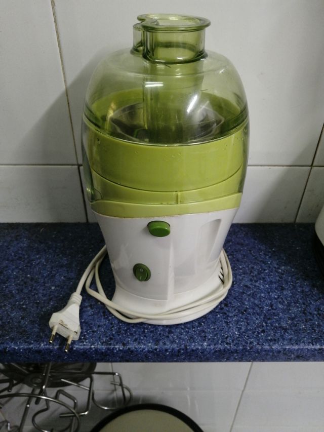 Licuadora Taurus liquafresh.