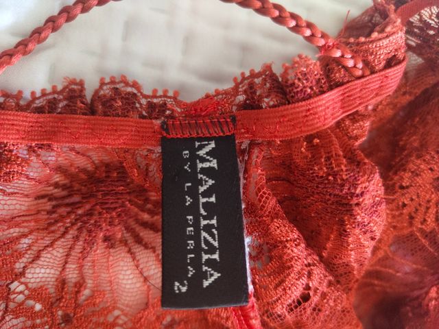 Conjunto Malizia by "  La Perla " rojo