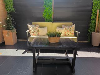 Conjunto jardín sofá y mesa